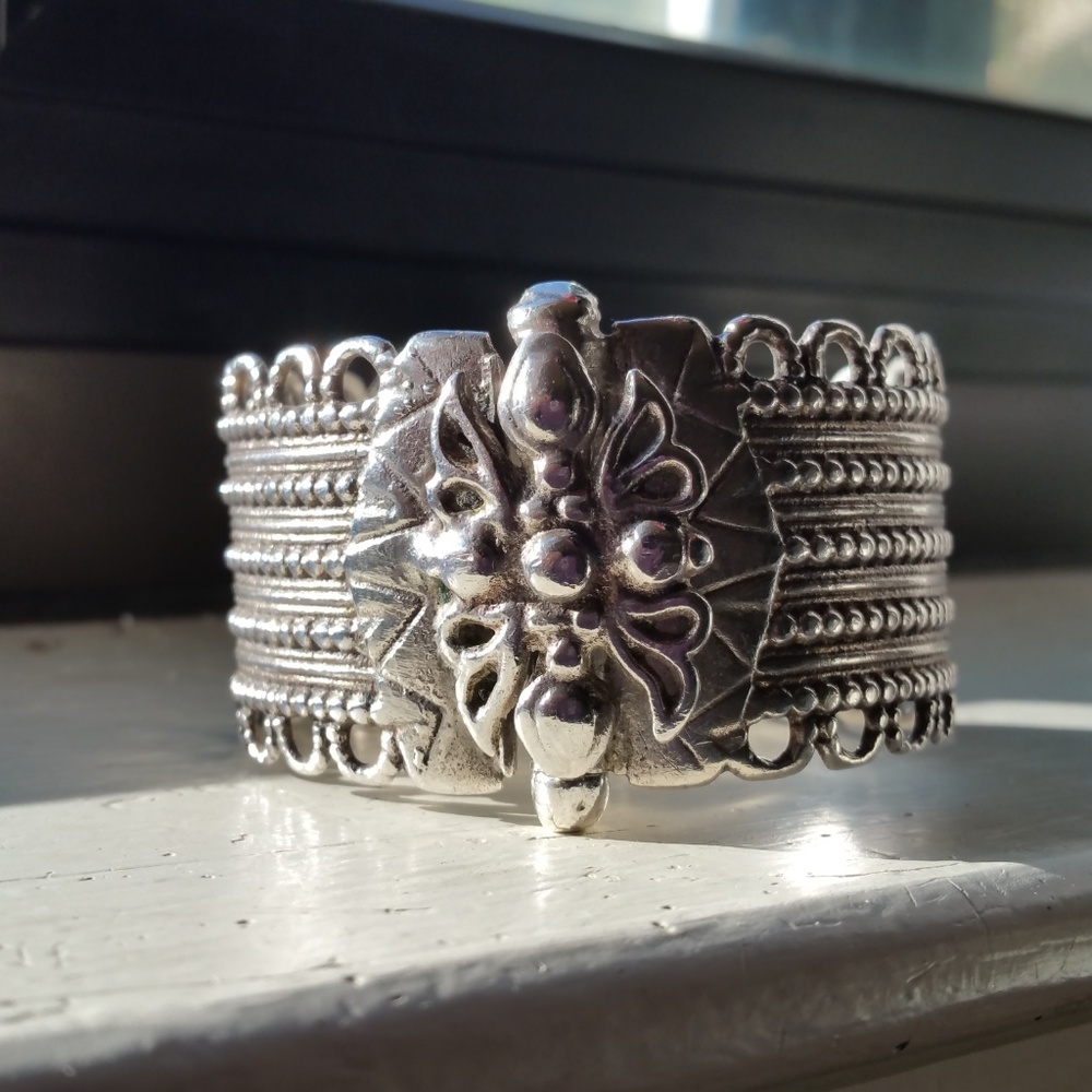 Vintage Tribal Silver Screw Fastener Bracelet